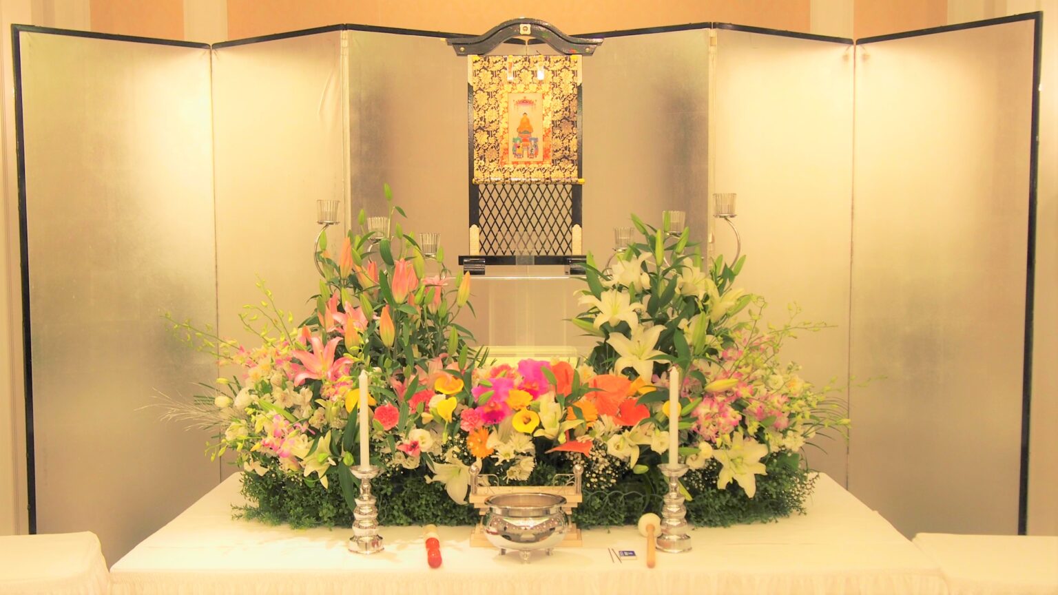 Altar for one-day funeral plan